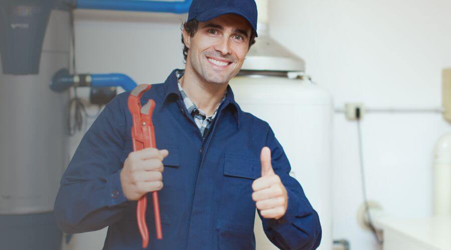 Local expert plumbing services in Poneto, IN